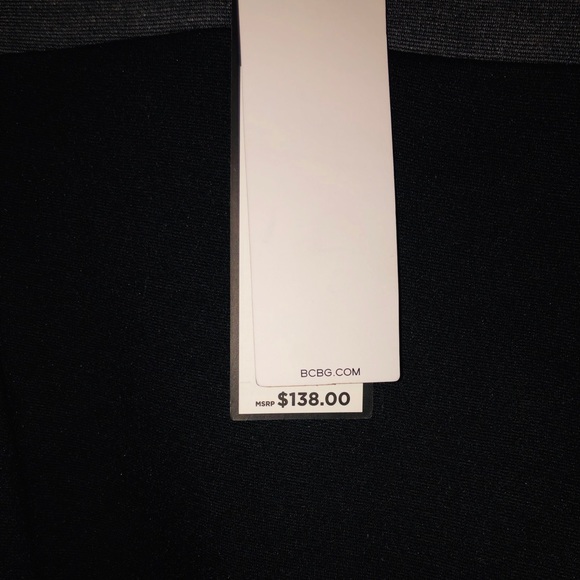 BCBGMAXAZRIA Top - Picture 4 of 5
